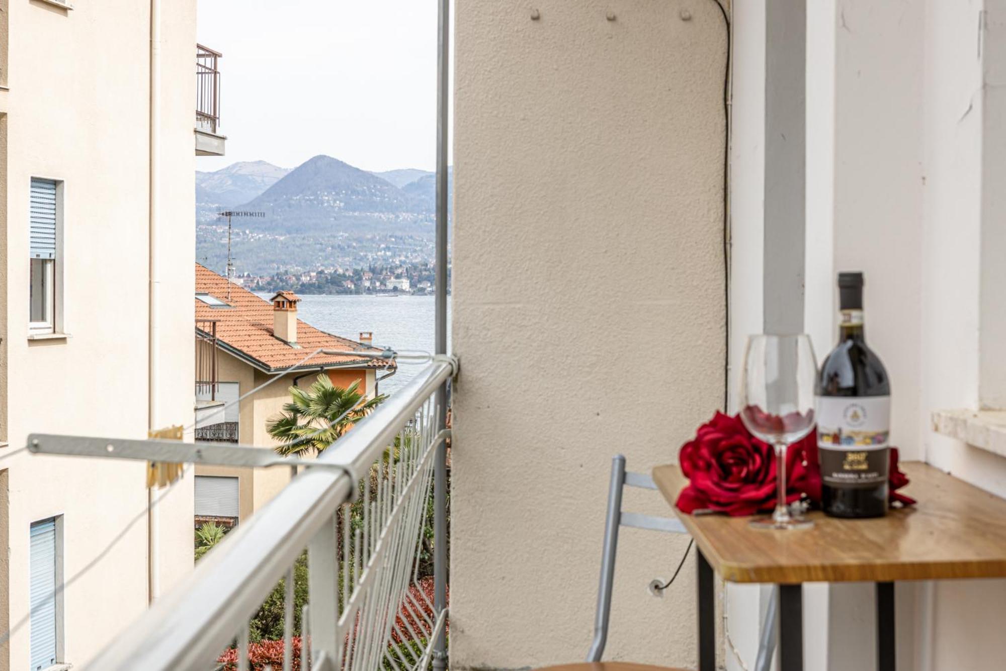 I Tetti Di Stresa Διαμέρισμα Εξωτερικό φωτογραφία
